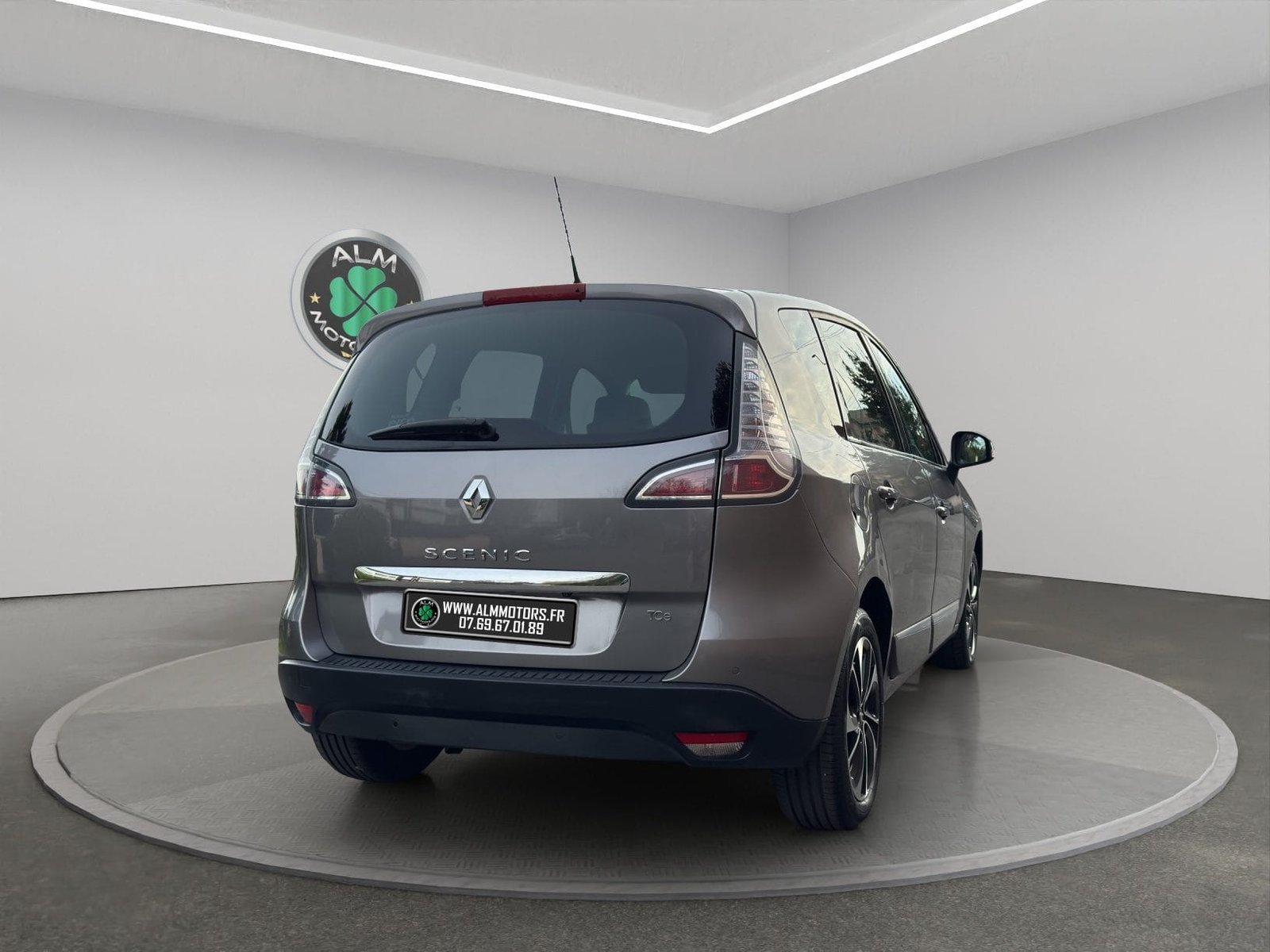 RENAULT SCENIC III (3) 1.2 TCE 130 BOSE EDITION