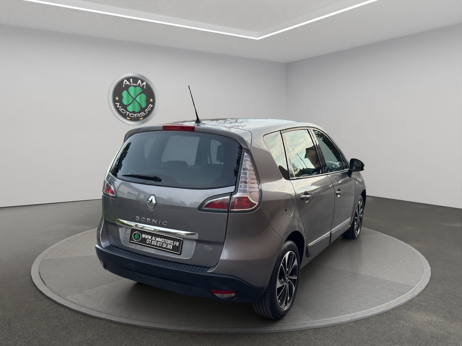 RENAULT SCENIC III (3) 1.2 TCE 130 BOSE EDITION