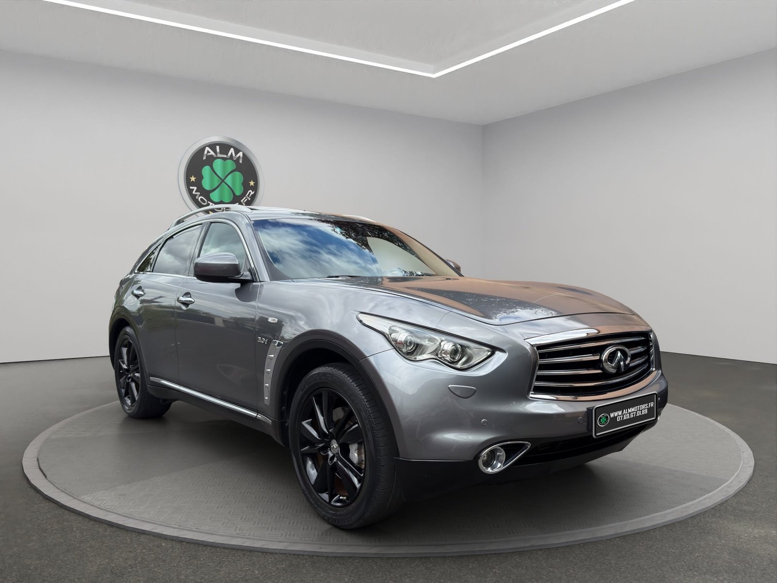INFINITI QX70 3.0D GT