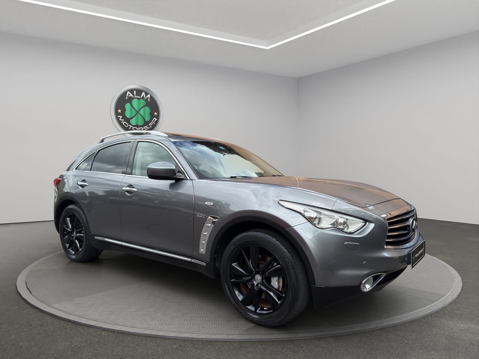 INFINITI QX70 3.0D GT