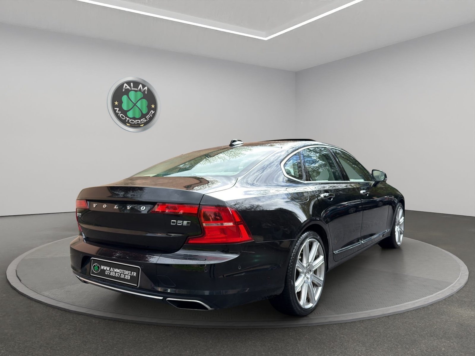 VOLVO S90 II D5 AWD 235 INSCRIPTION GEARTRONIC 8