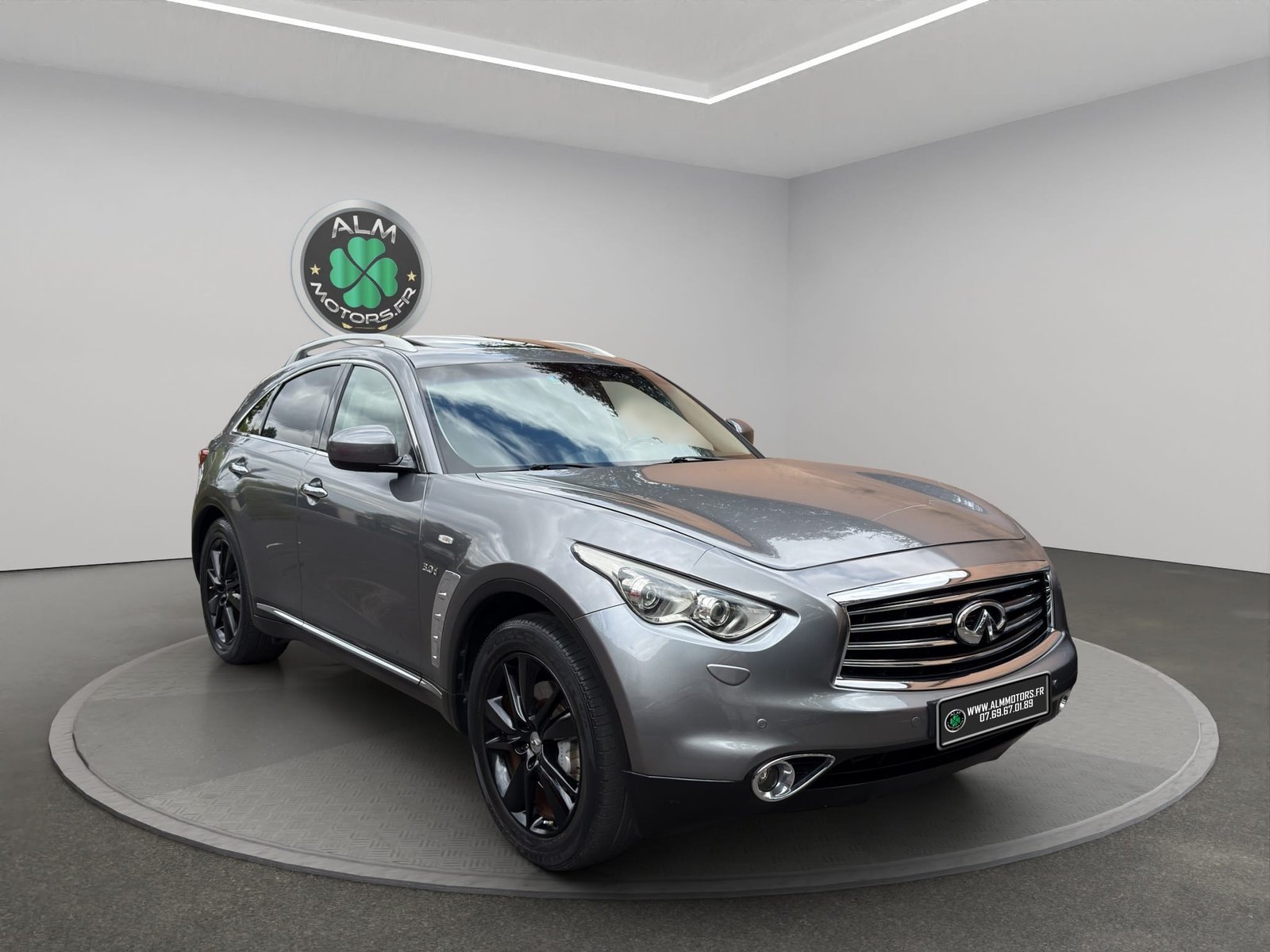 INFINITI QX70 3.0D GT