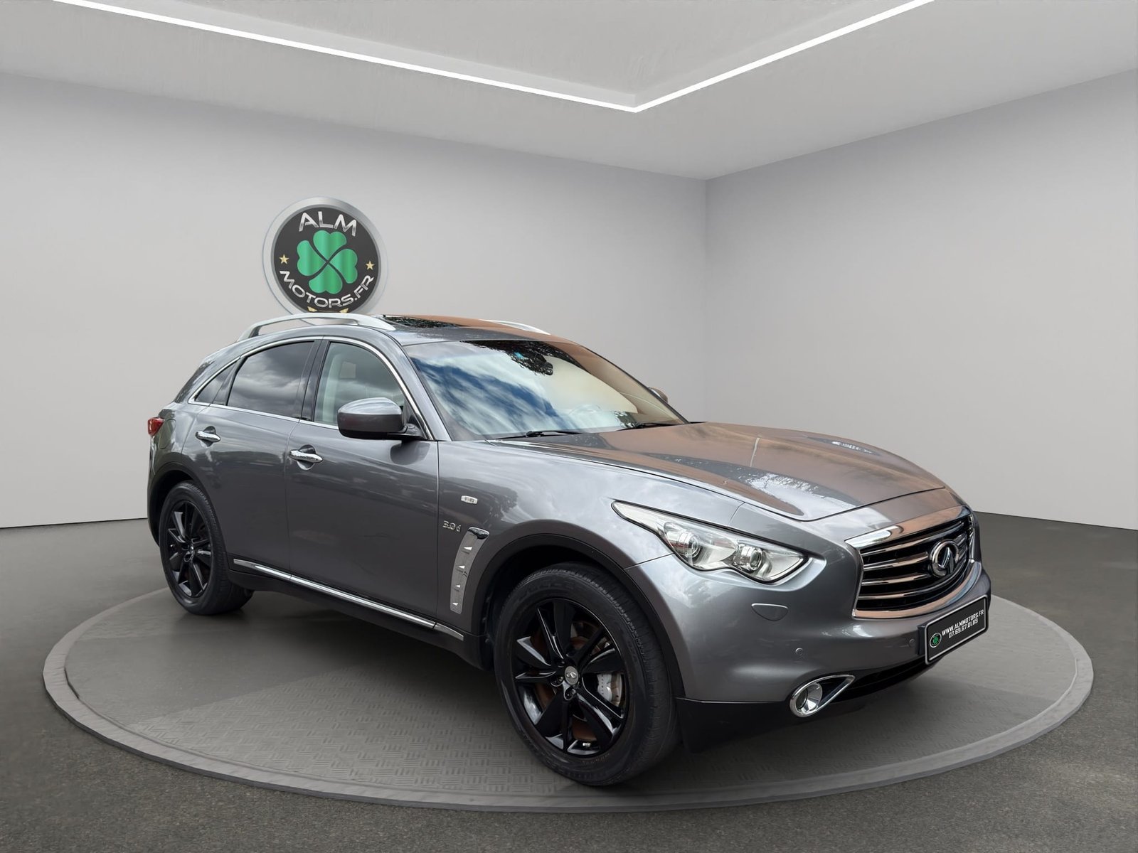 INFINITI QX70 3.0D GT