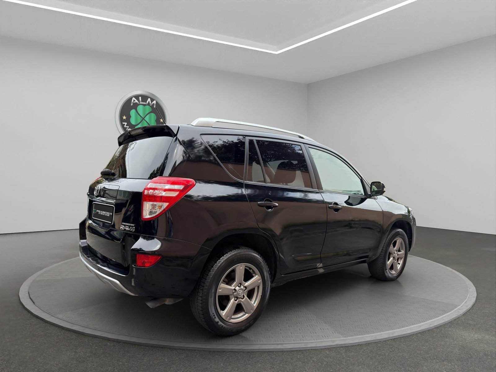 TOYOTA RAV 4 III (3) 150 D-4D CROSSOVER BVA AWD (blanc)