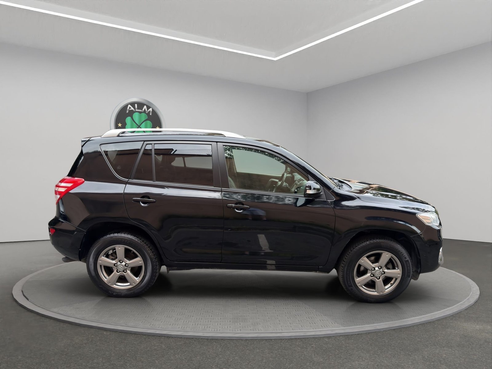 TOYOTA RAV 4 III (3) 150 D-4D CROSSOVER BVA AWD (blanc)