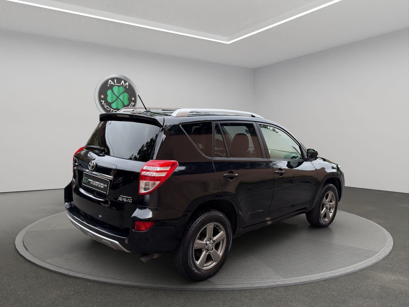 TOYOTA RAV 4 III (3) 150 D-4D CROSSOVER BVA AWD (blanc)