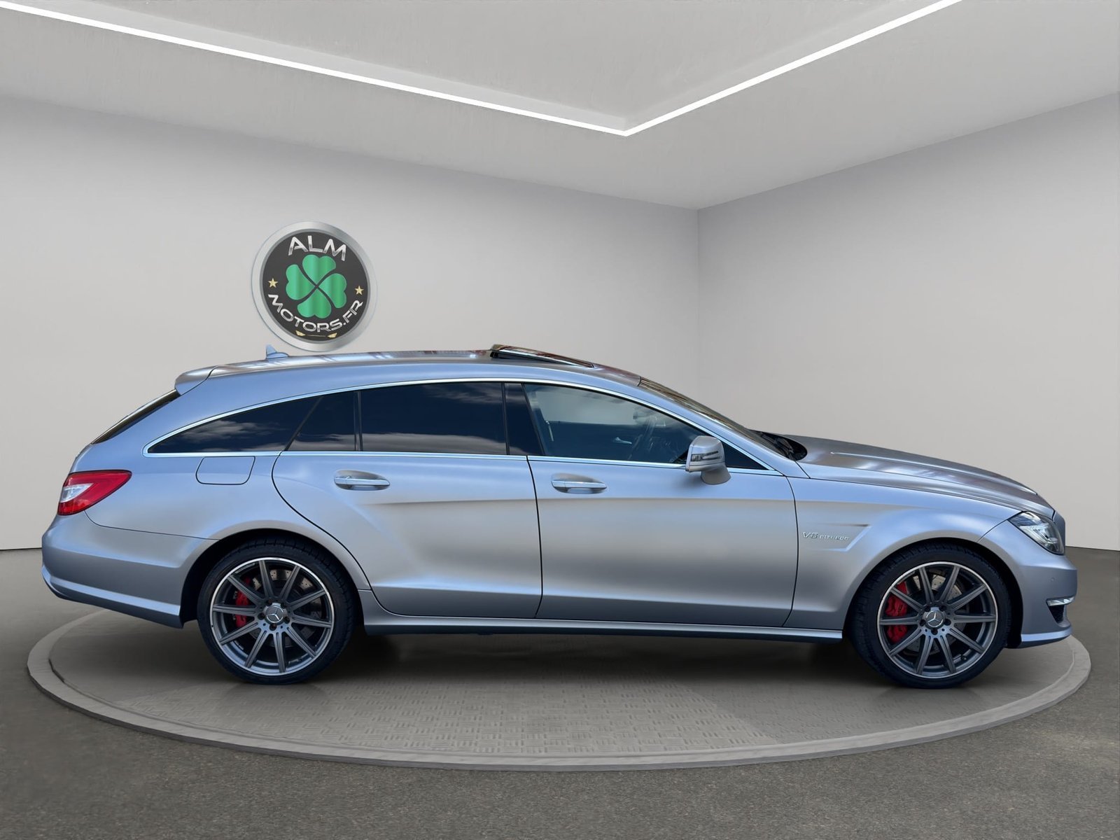 MERCEDES CLASSE CLS II (2) SHOOTING BRAKE 5.5 63 AMG S…</div></div>                </div>

                <template v-if=