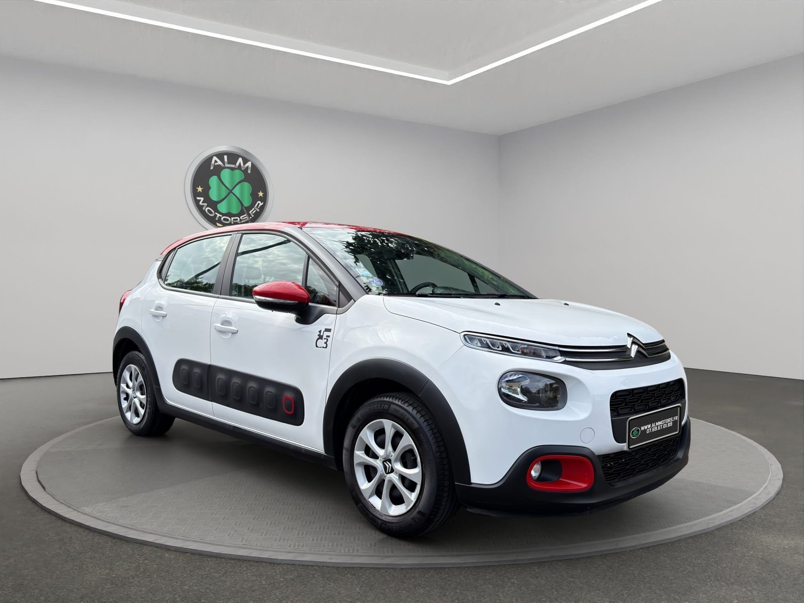 CITROEN C3 III 1.2 PURETECH 82 S&S GRAPHIC