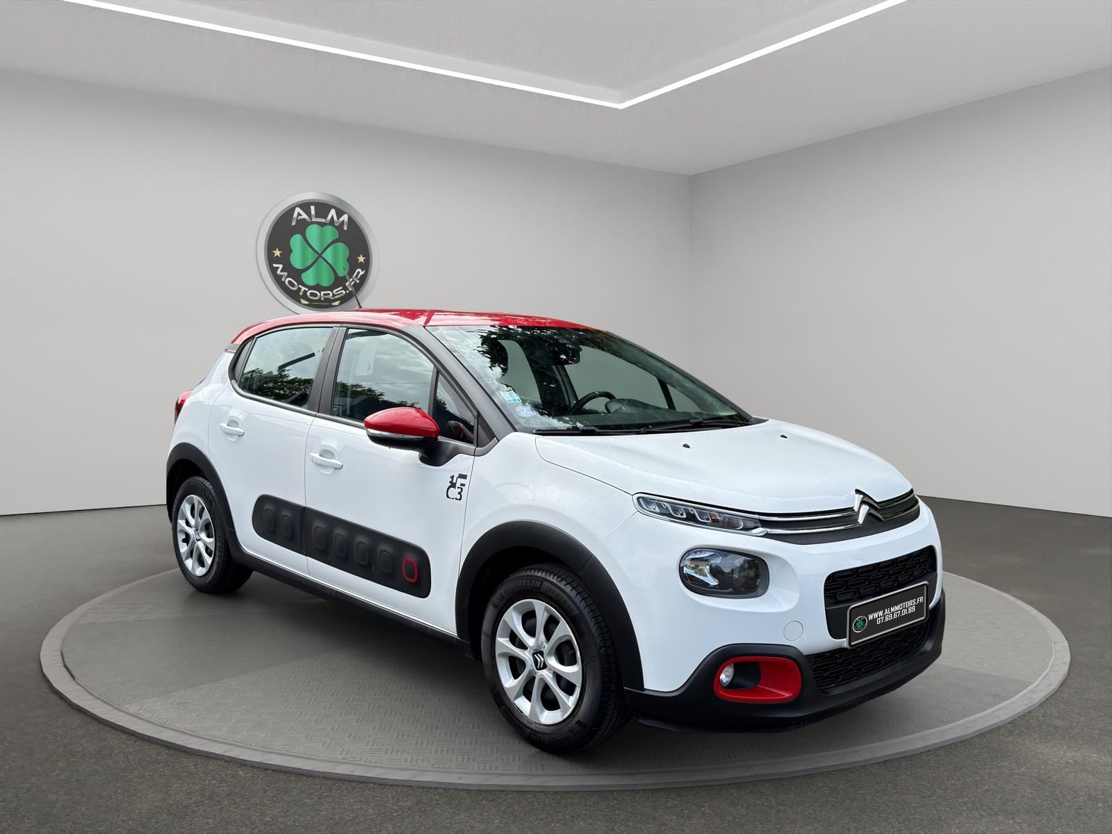 CITROEN C3 III 1.2 PURETECH 82 S&S GRAPHIC