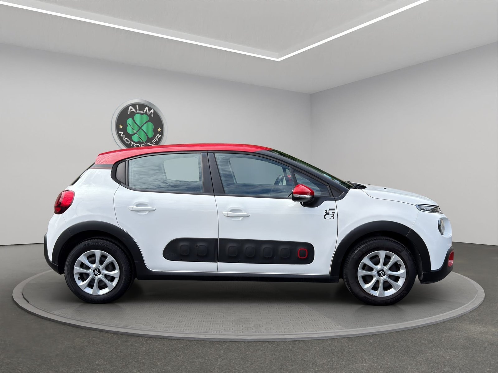 CITROEN C3 III 1.2 PURETECH 82 S&S GRAPHIC