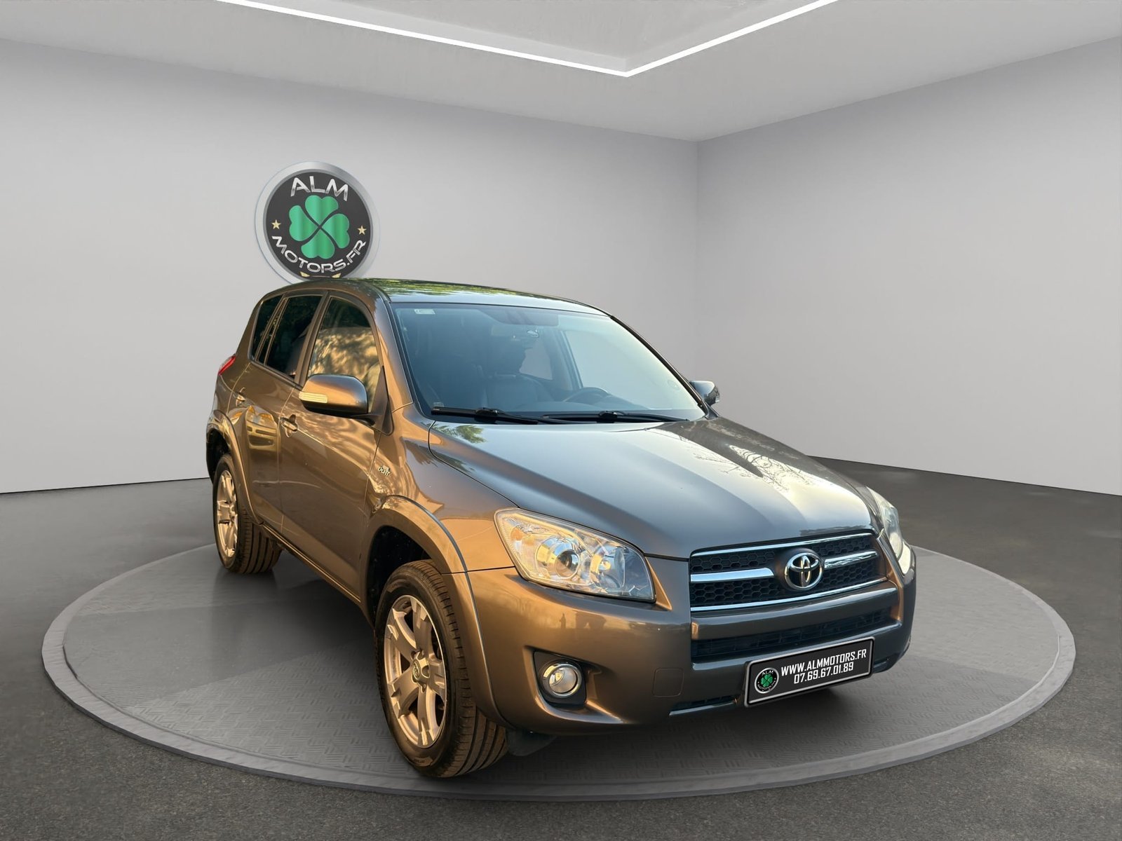 TOYOTA RAV 4 III 150 D-4D CROSSOVER LUXE BVA AWD