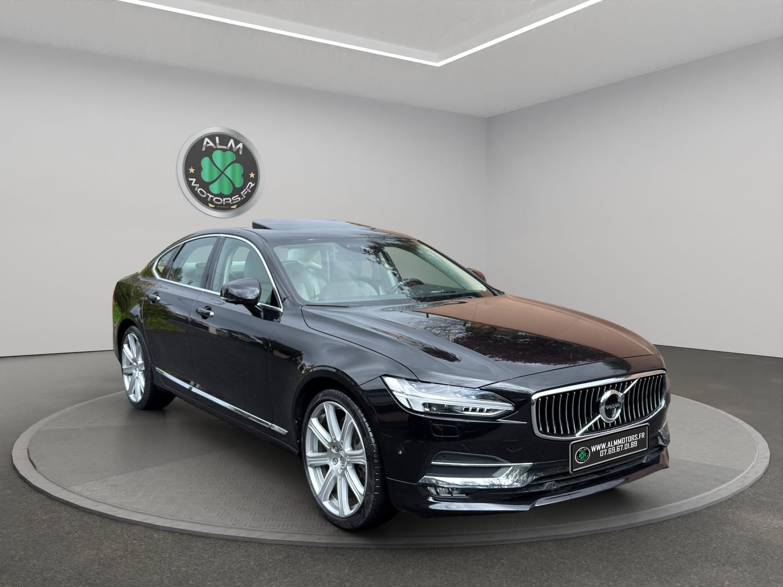VOLVO S90 II D5 AWD 235 INSCRIPTION GEARTRONIC 8